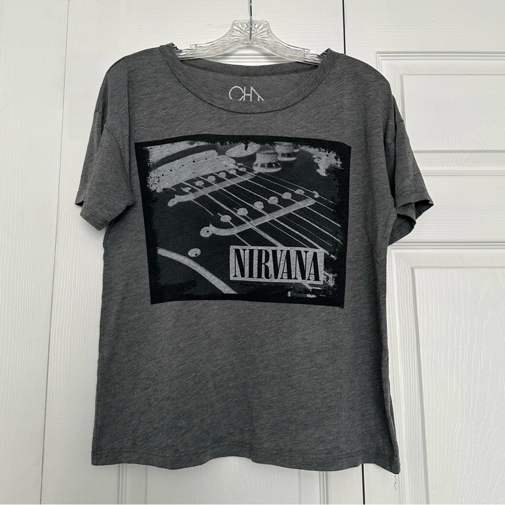 Chaser Heather Gray Short Sleeve Nirvana Guitar Graphic Tee - Size S - EUC